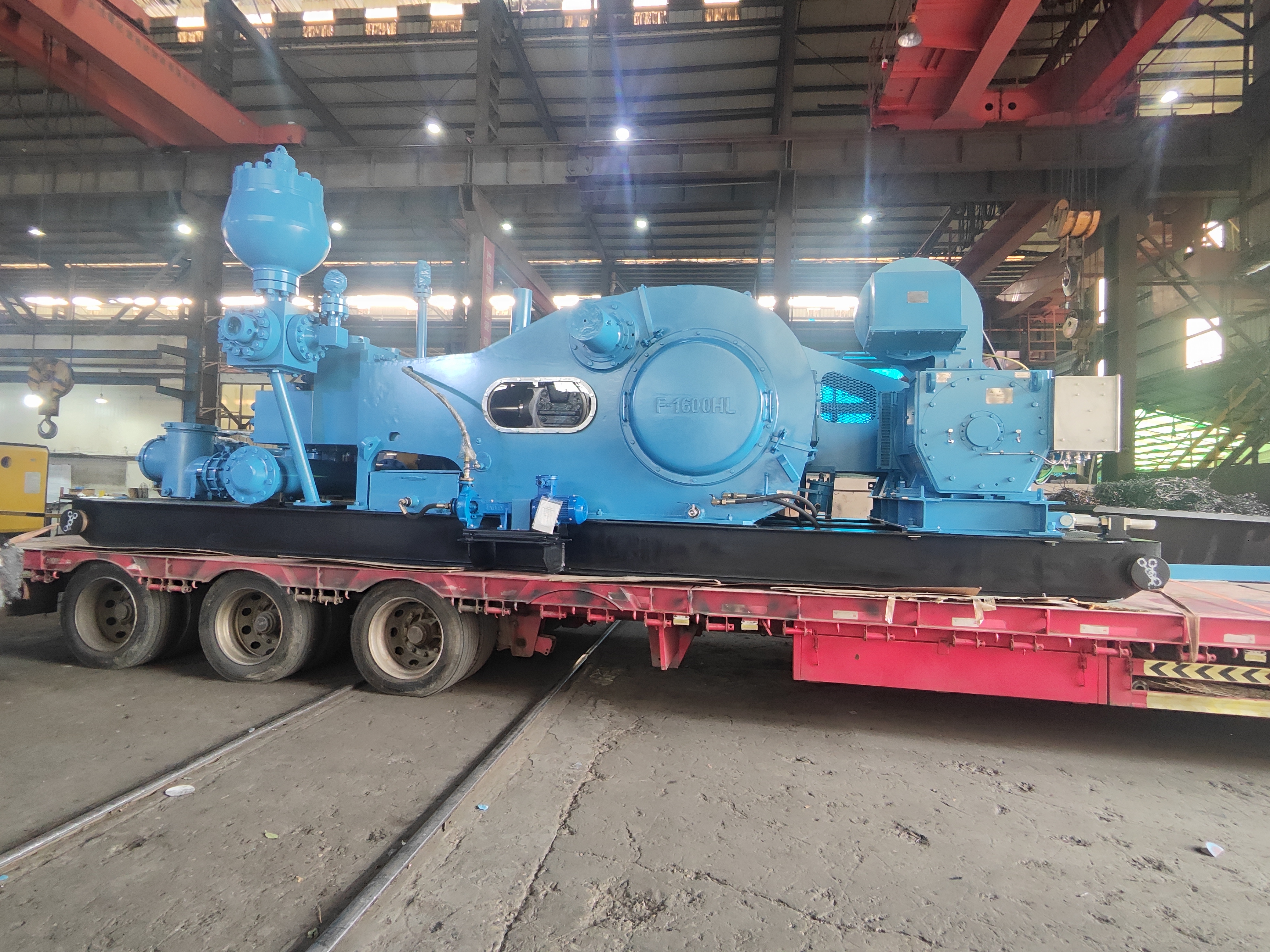 F1600HL mud pump.jpg