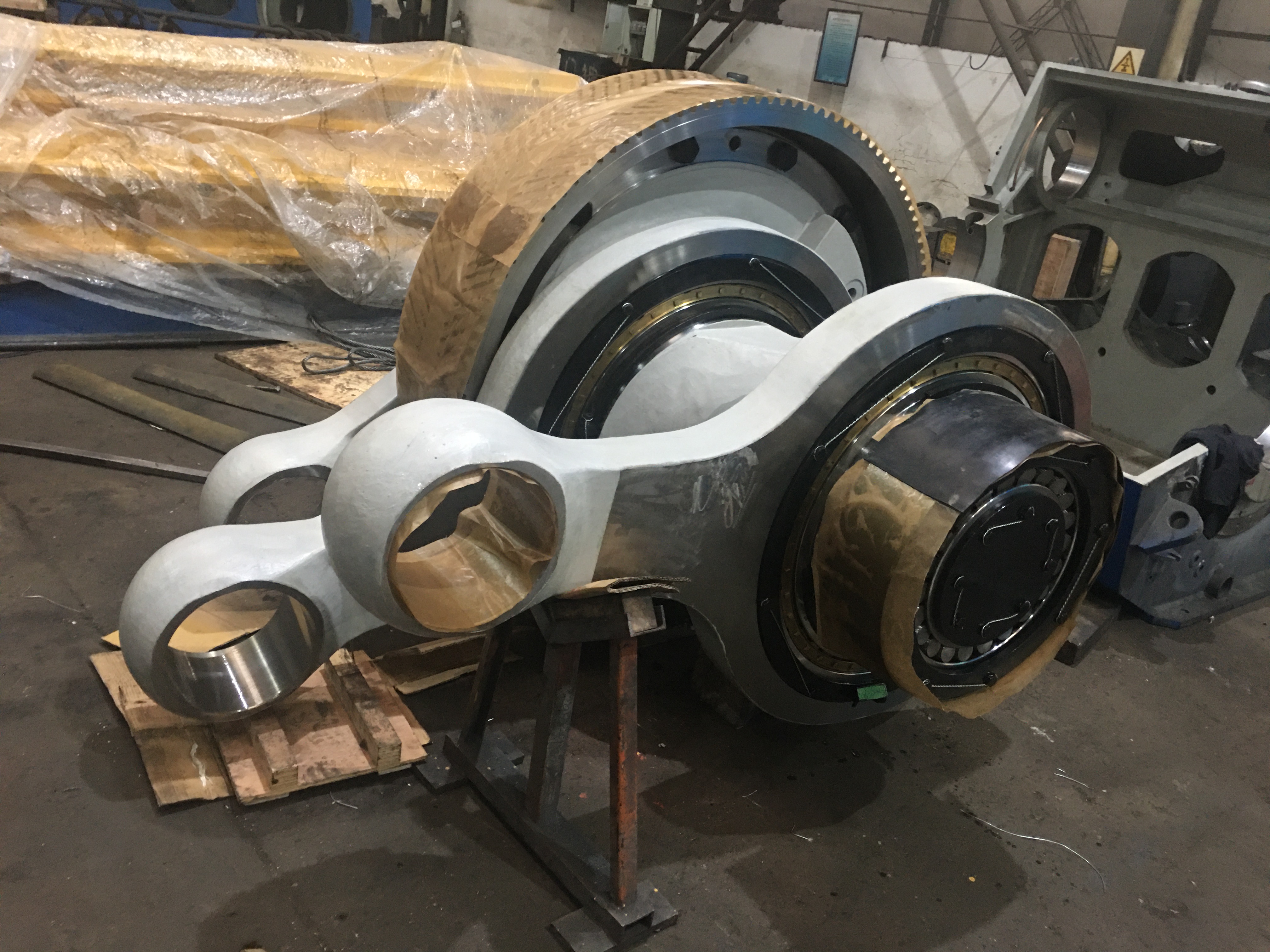 Mud Pump Crankshaft, Bull Gear & Connecting Rod Assembly2.jpg
