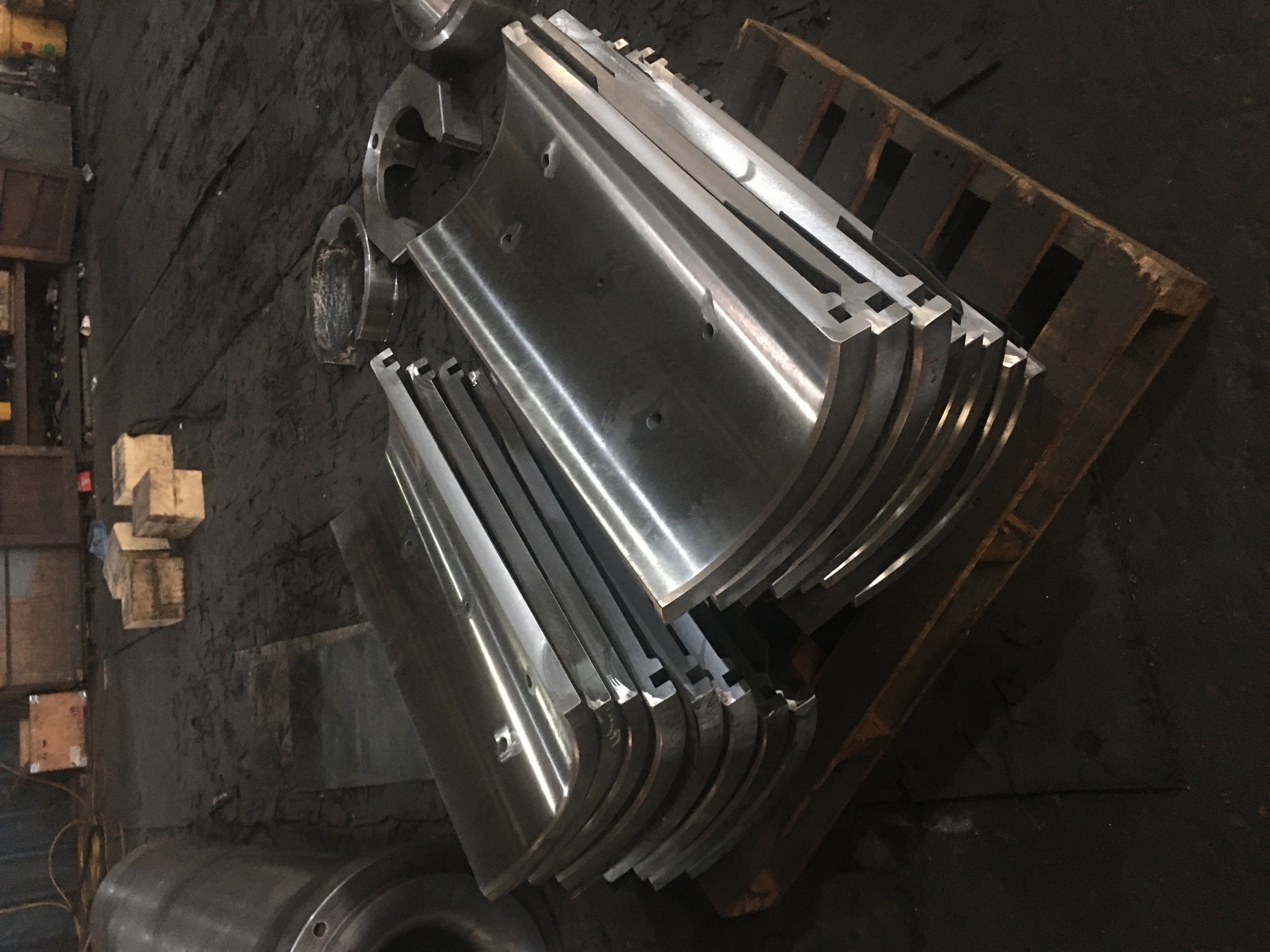 Mud Pump Crosshead Guides - Slide Plates.jpg
