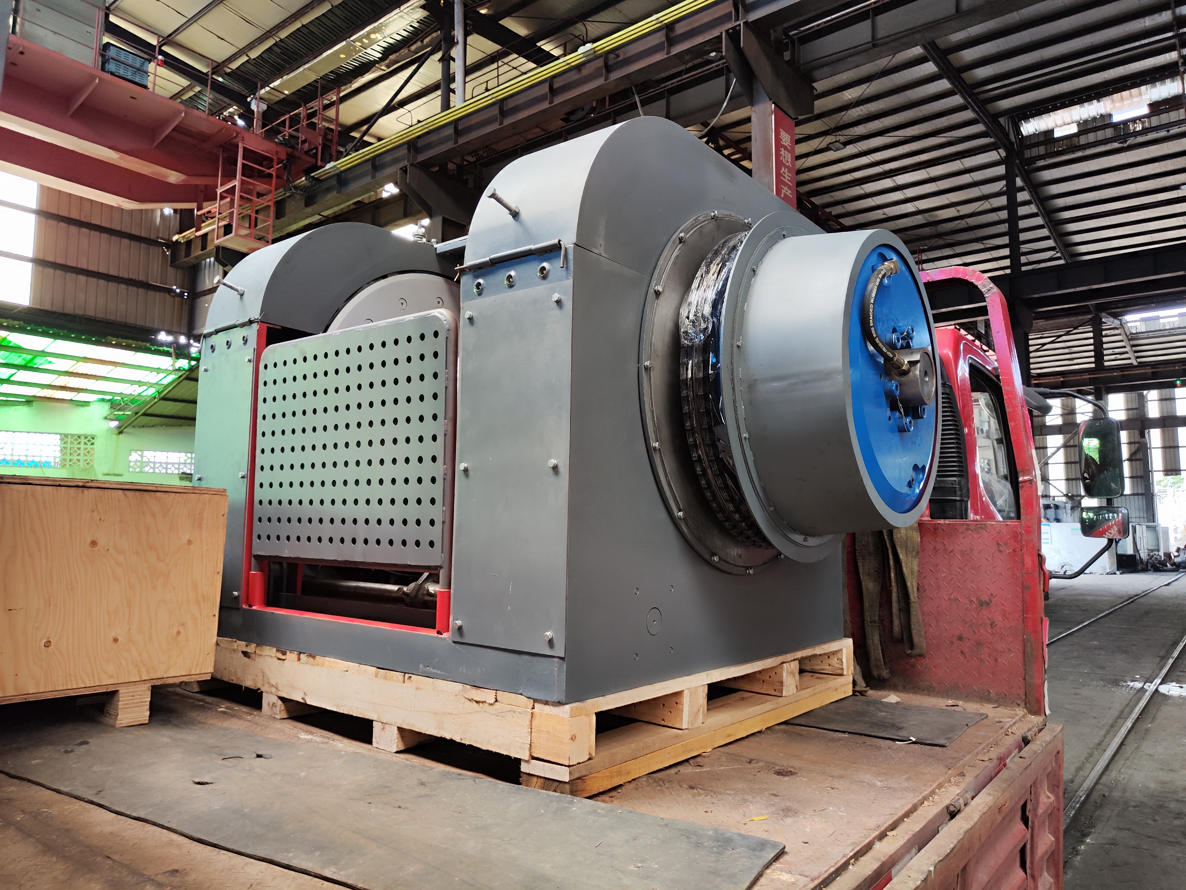 Mud Pump Drive Housing & Pneumatic Clutch Assembly.jpg